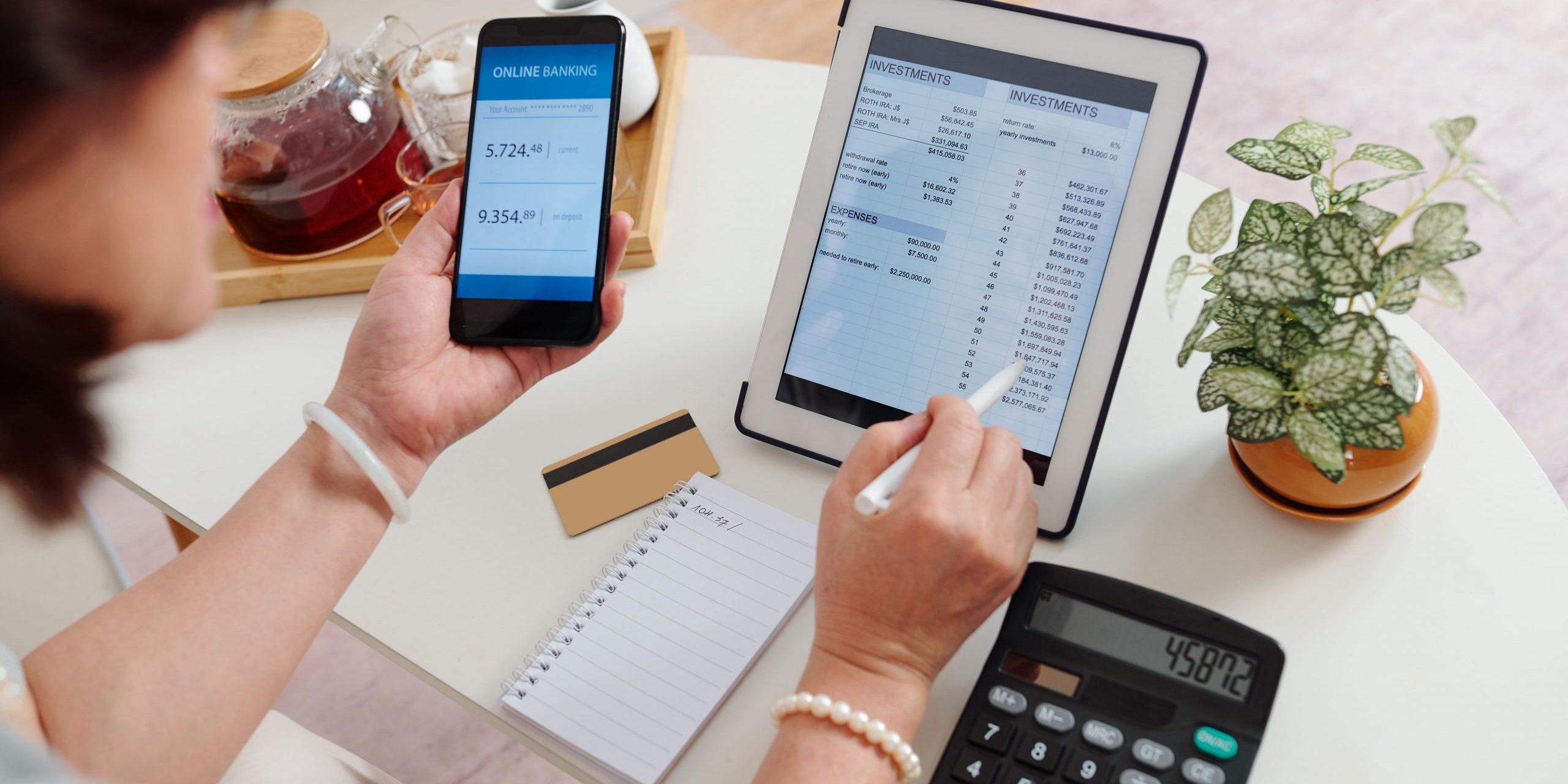 woman-checking-brokerage-account-2021-08-30-05-18-34-utc