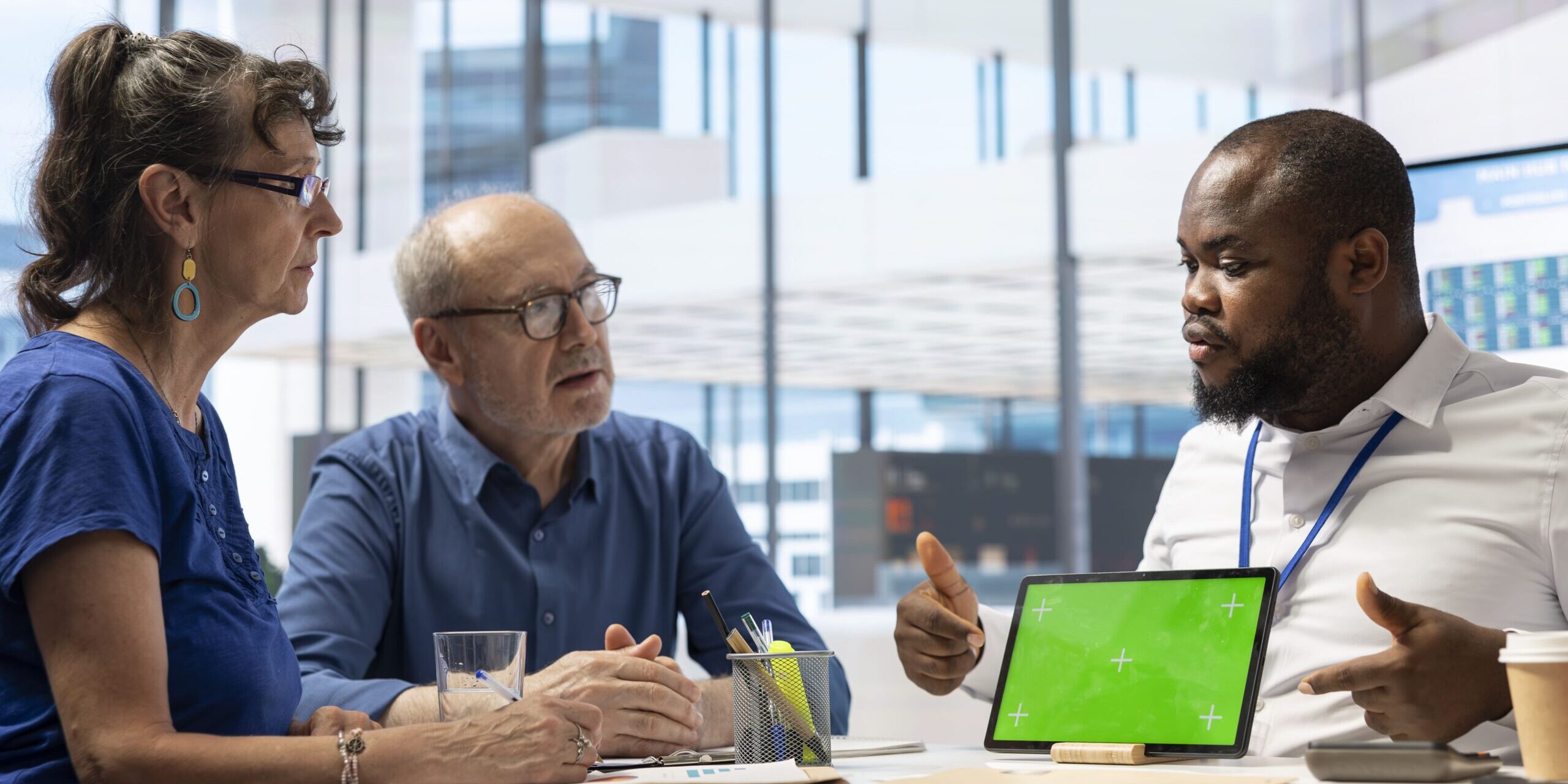 financial-banker-works-with-a-copy-space-on-tablet-2026-01-08-02-30-13-utc